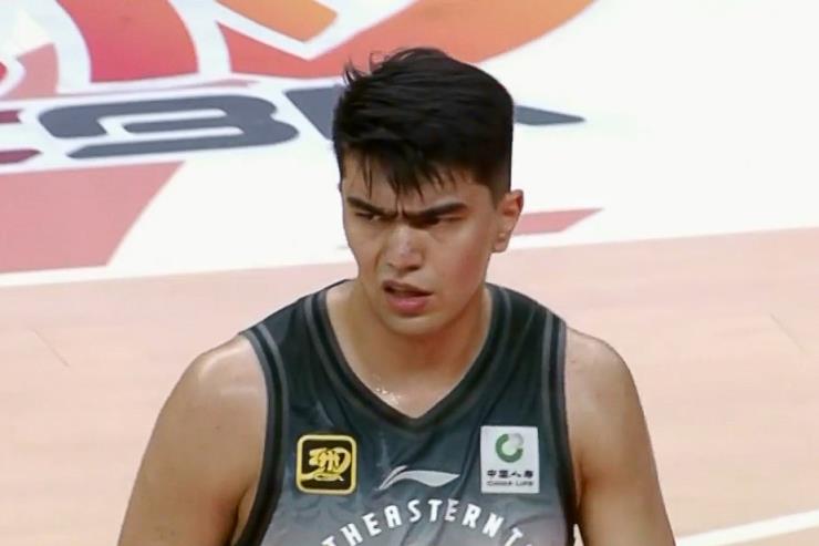 相當(dāng)高效！魯吐布拉出戰(zhàn)19分鐘 7中5貢獻14分10籃板